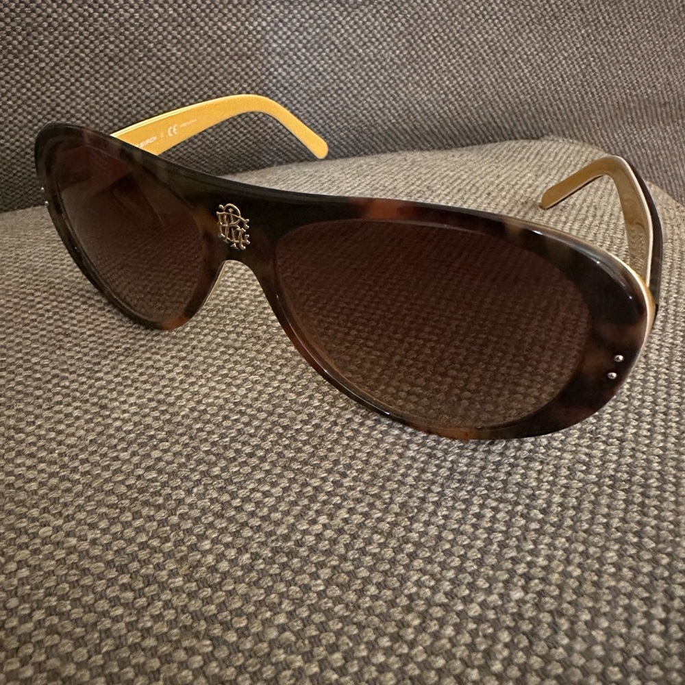Tory Burch Brown Tortoise Sunglasses